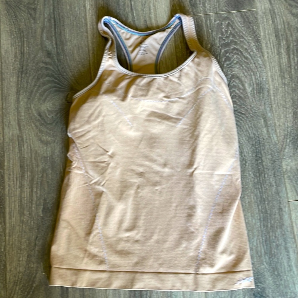 NB sports top Size M